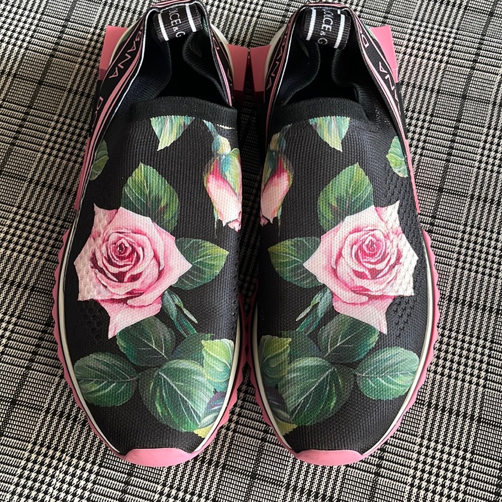 Gently worn Dolce and Gabanna floral sneakers size 38 (US 8)